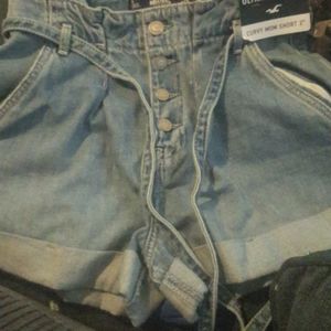 Hollister curvy ultra high-rise mom shorts